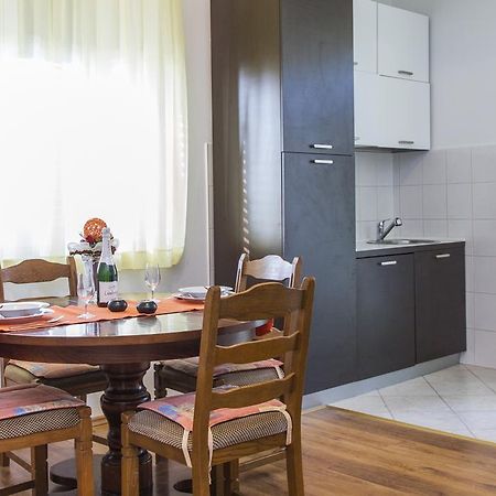 Apartment Amber Koromačno Pokoj fotografie