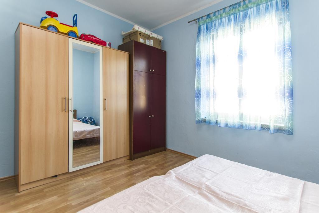 Apartment Amber Koromačno Pokoj fotografie